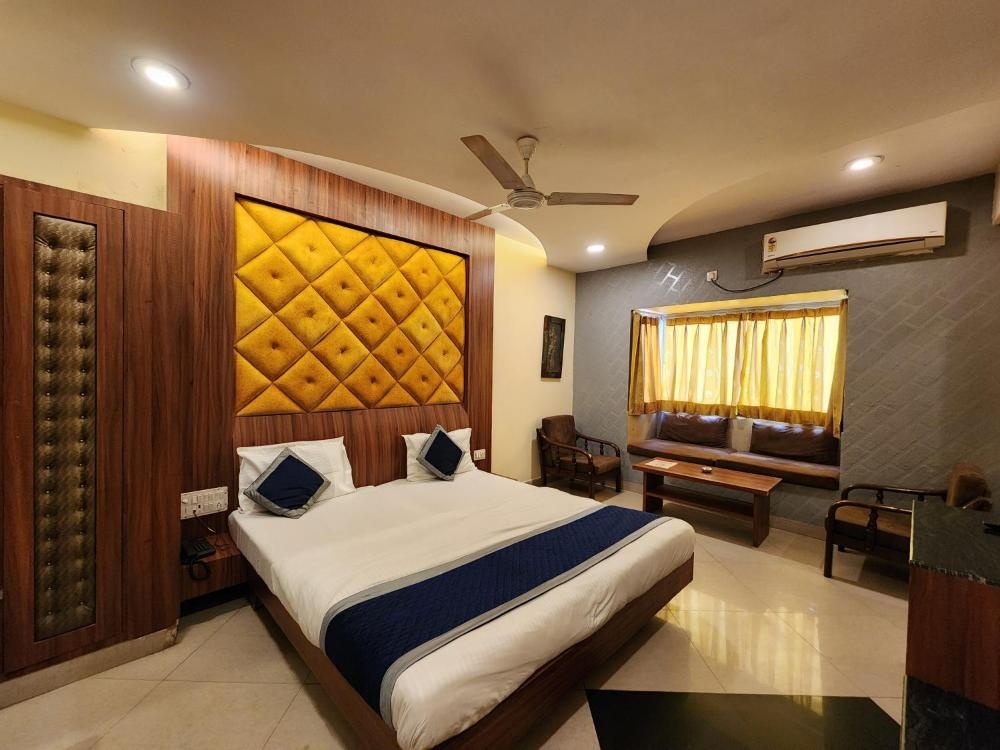 Room image 3